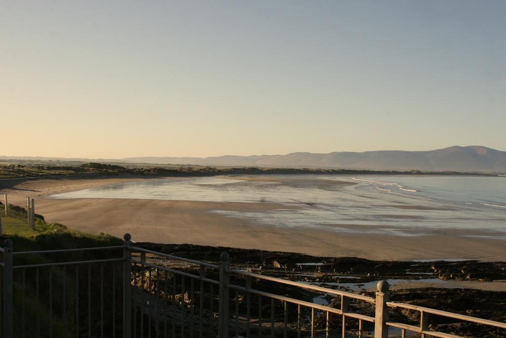 O'Neill'S Bed&Breakfast Ballyheigue Exterior photo